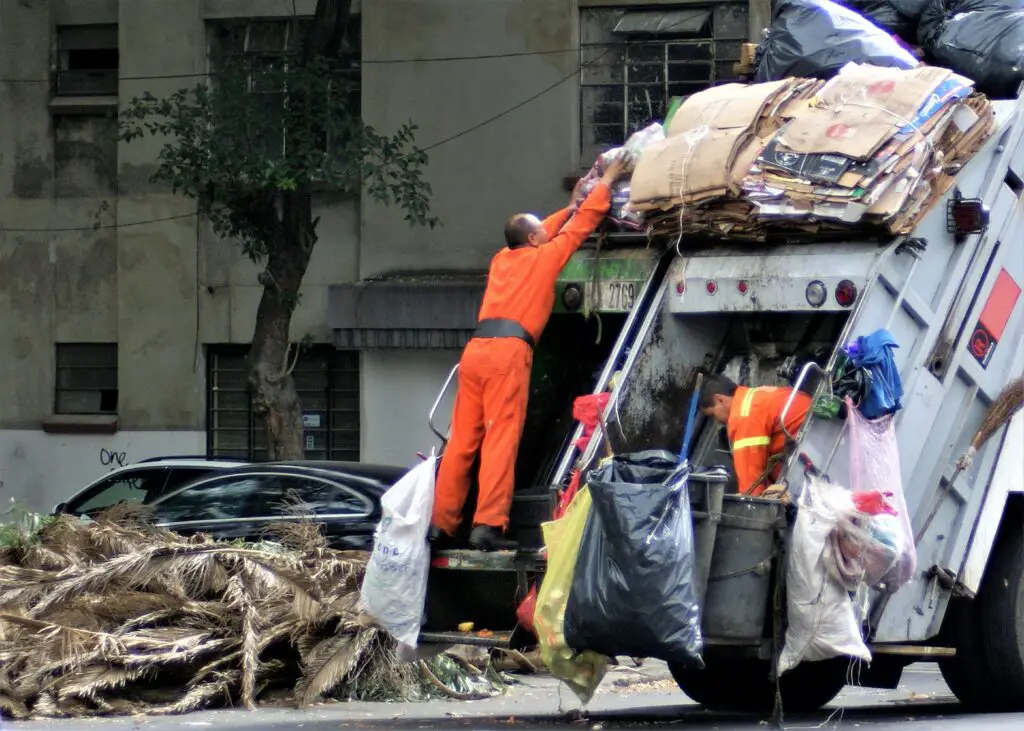 How many loads can a garbage truck hold